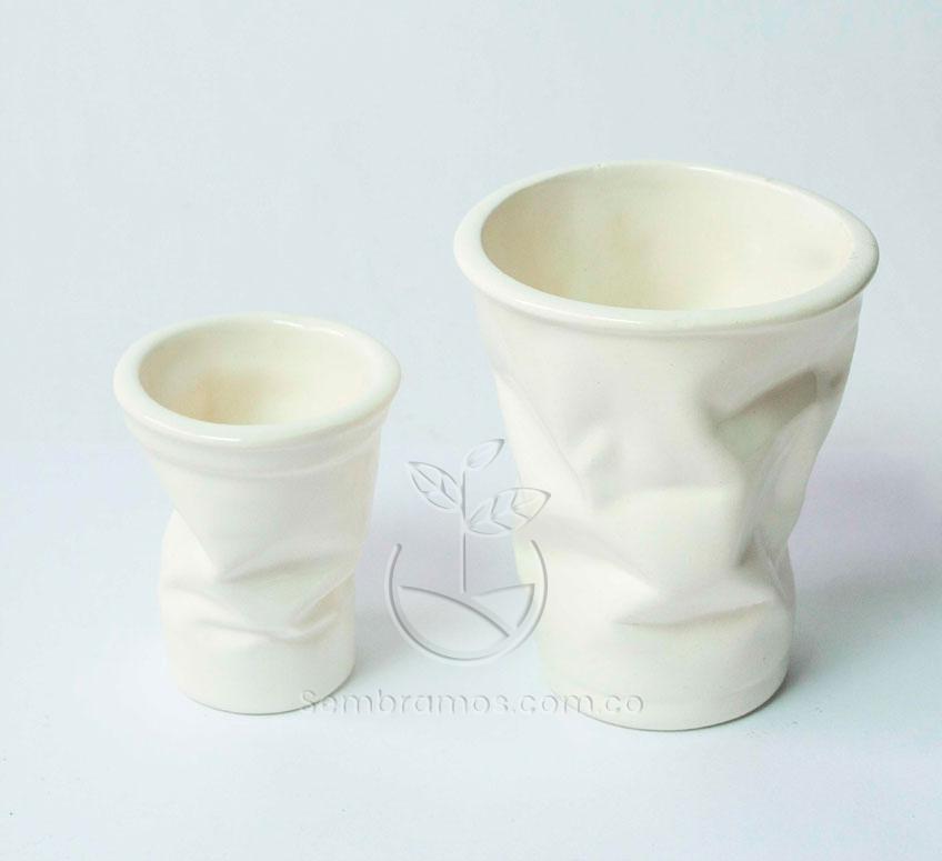 Maceta de cerámica en forma de Vaso Grande y Pequeño | Detalles de Producto Calavera en Cerámica